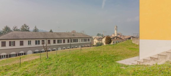 Estudio en Merone, Italy No. 113161 19