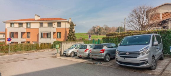 Estudio en Merone, Italy No. 113161 22