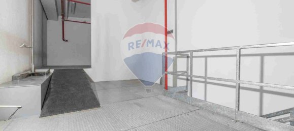 Propriété commerciale à Tradate, Italy 450m² No. 235091 16