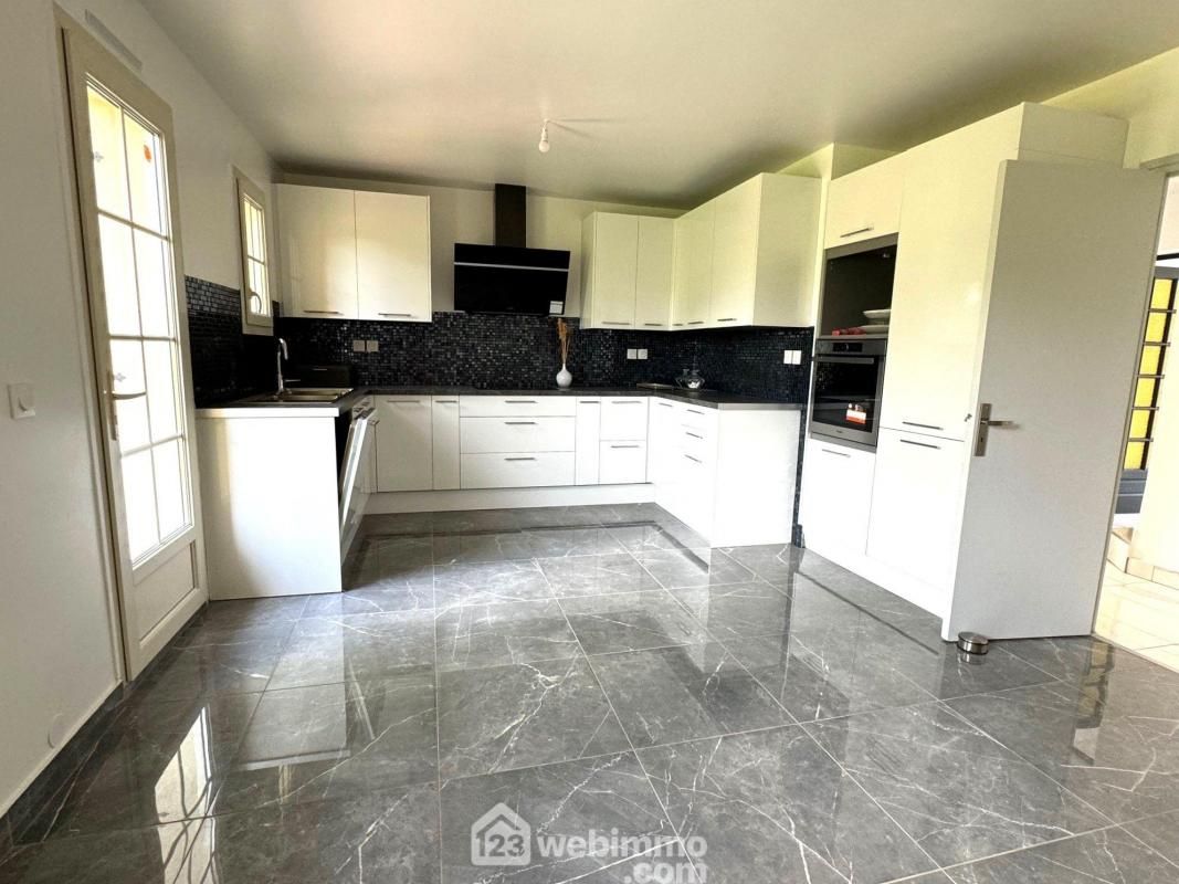 4 غرف نوم منزل في Bondoufle, France رقم 151440