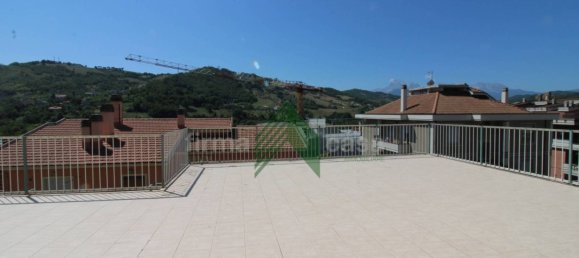 5 bedrooms Villa in Alba Adriatica, Italy No. 87023 18