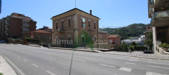5 bedrooms Villa in Alba Adriatica, Italy No. 87023 3