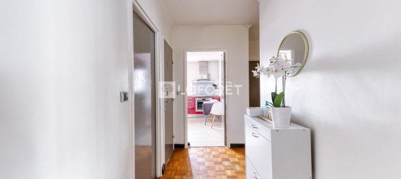 3 bedrooms Apartment in Pontault-Combault, France No. 318501 3