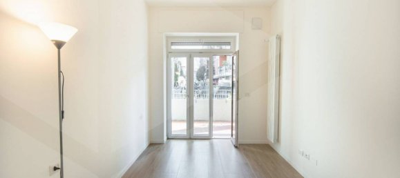 3-salle Appartement à Bergamo, Italy No. 33593 18