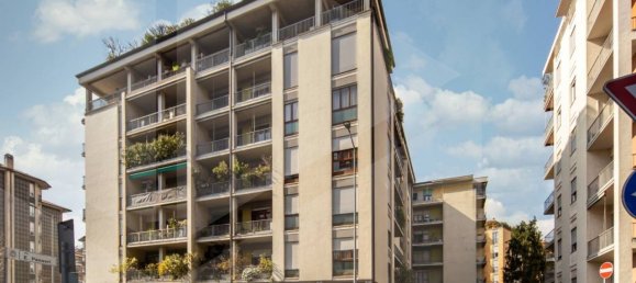 3-salle Appartement à Bergamo, Italy No. 33593 40