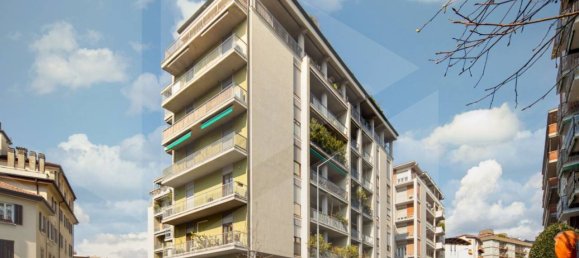 3-salle Appartement à Bergamo, Italy No. 33593 38