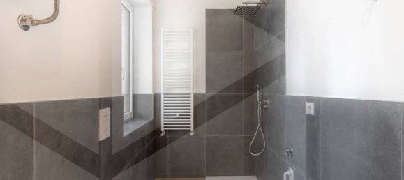 3-salle Appartement à Bergamo, Italy No. 33593 21