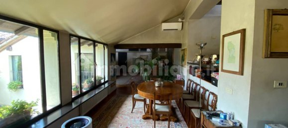 4 bedrooms Apartment in Parma, Italy No. 172686 9