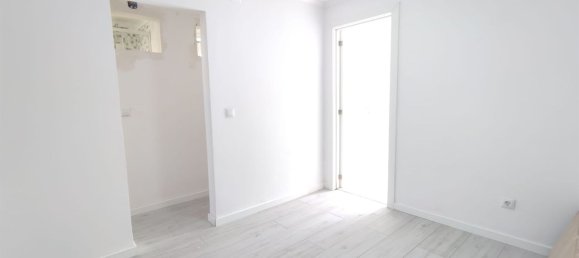 9 bedrooms House in Lisbon, Portugal No. 135055 11