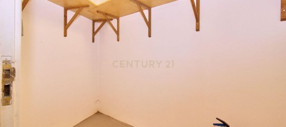 4 bedrooms Apartment in Lisbon, Portugal No. 131231 17