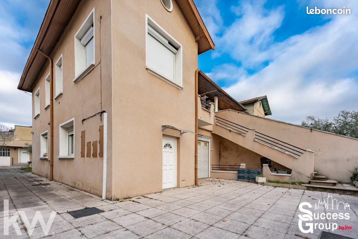 8 Schlafzimmer Haus in Venissieux, France, Nr. 286151