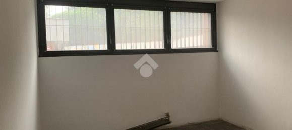 3-salle Appartement à Basiglio, Italy No. 7000 3