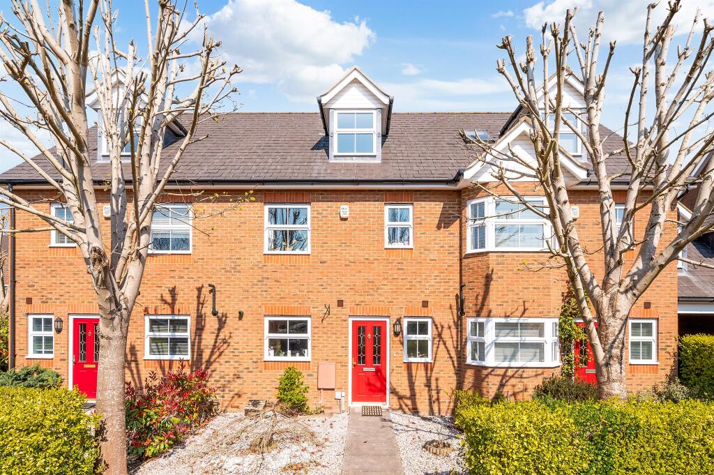 Casa T3 em Epsom, United Kingdom N.º 9675