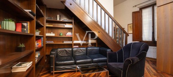 4-salle Penthouse à Florence, Italy No. 31987 9