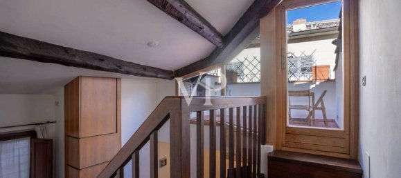 4-salle Penthouse à Florence, Italy No. 31987 4