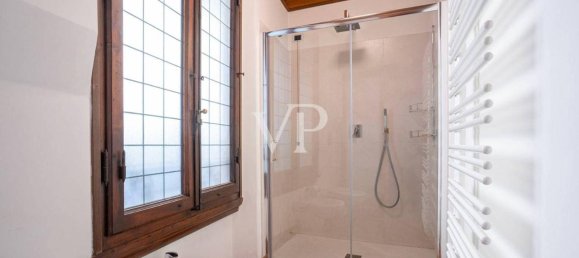 4-salle Penthouse à Florence, Italy No. 31987 18