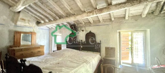 6 rooms House in Rodigo, Italy No. 16905 40