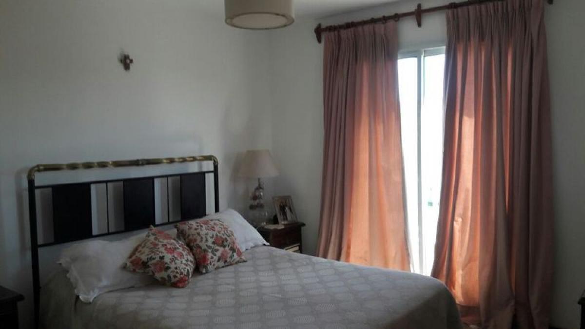 3 bedrooms House in Mar del Plata, Argentina No. 66785