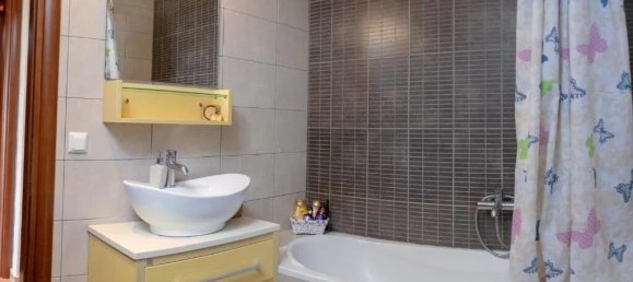 5 rooms Apartment in Kavala, Greece No. 52639 8