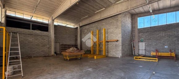 Entrepôt à Cremona, Italy 3500m² No. 289532 39