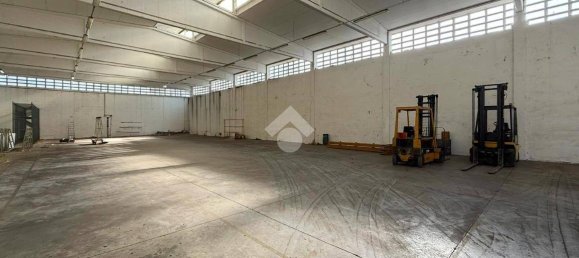 Entrepôt à Cremona, Italy 3500m² No. 289532 41