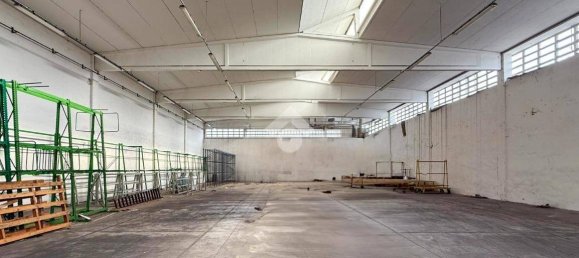 Entrepôt à Cremona, Italy 3500m² No. 289532 7