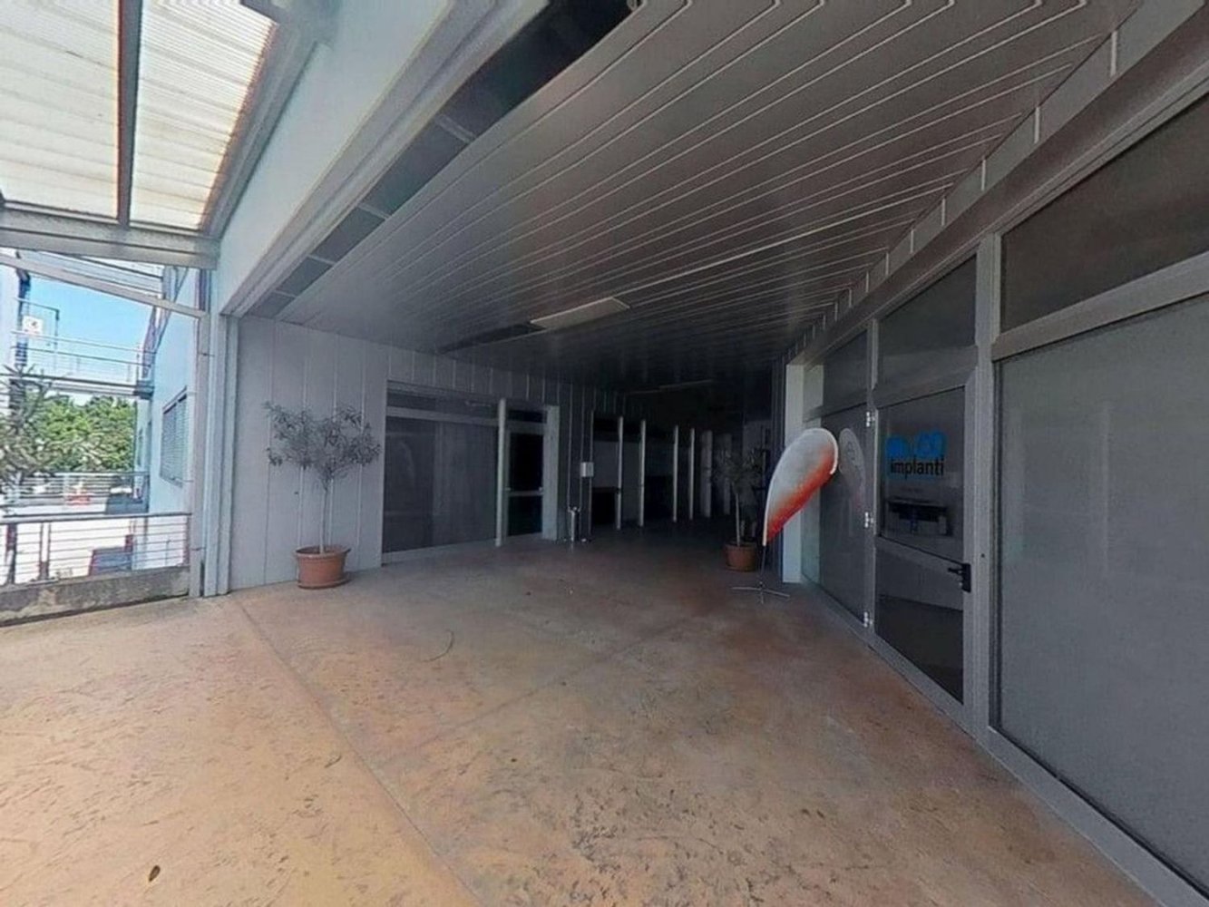  عقار تجاري في Rovereto, Italy 547متر مربع رقم 371947