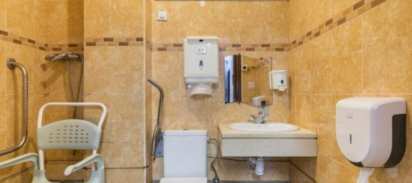 10 bedrooms House in Lisbon, Portugal No. 115290 28