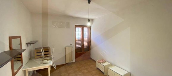 4 rooms Apartment in Modugno, Italy No. 28487 14