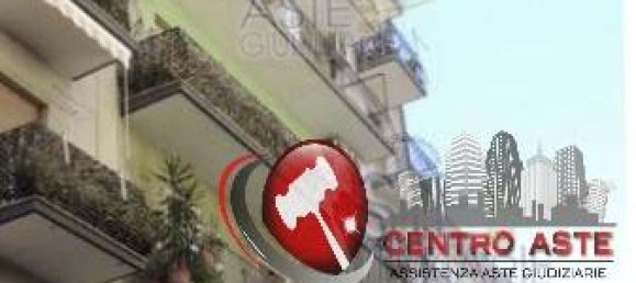 Apartamento de 5 dormitorios en Lucca, Italy No. 293898 21