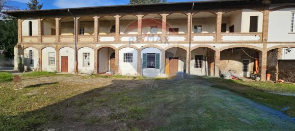 Dúplex de 7 habitaciónes en Cassano Magnago, Italy No. 5648 12