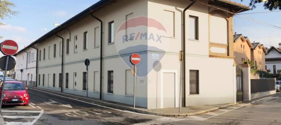 Dúplex de 7 habitaciónes en Cassano Magnago, Italy No. 5648 6