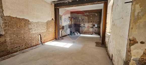 Dúplex de 7 habitaciónes en Cassano Magnago, Italy No. 5648 45