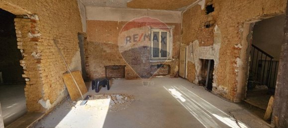 Dúplex de 7 habitaciónes en Cassano Magnago, Italy No. 5648 27