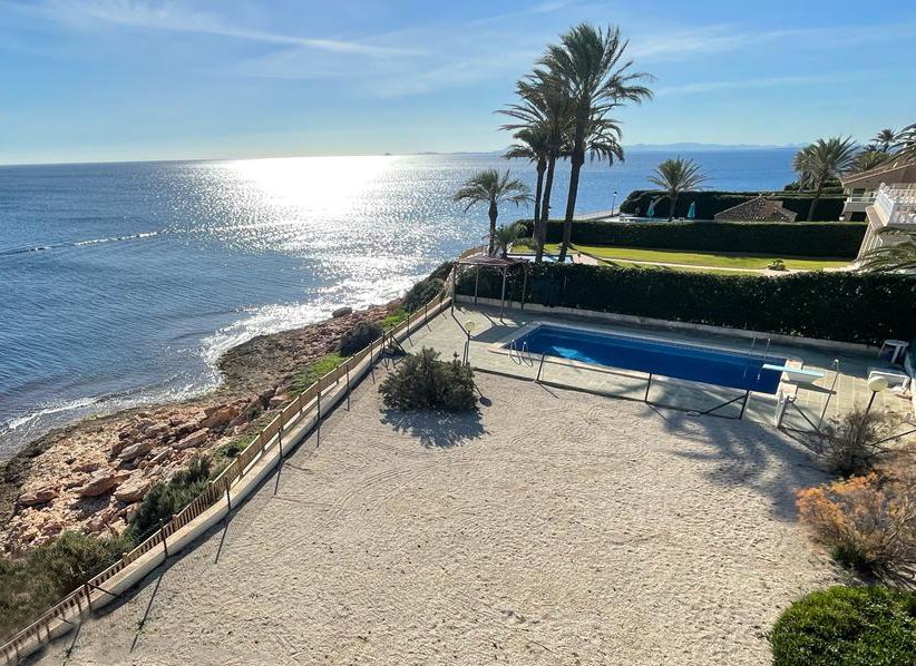 1290m² House in Cabo Roig, Spain No. 285523