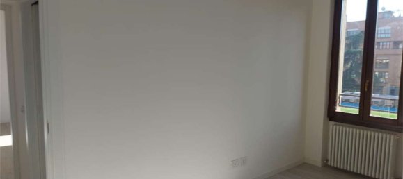 3 rooms Apartment in Cremona, Italy No. 125851 15