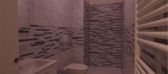 3 rooms Apartment in Cremona, Italy No. 125851 3