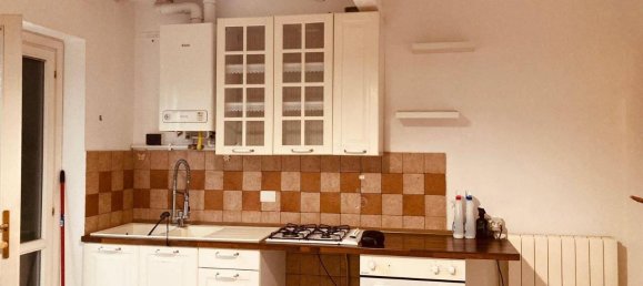 3غرفة شقة في Opera, Italy رقم 78207 3