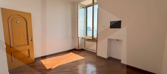Apartamento de 4 divisões em Pozzuoli, Italy N.º 24727 12