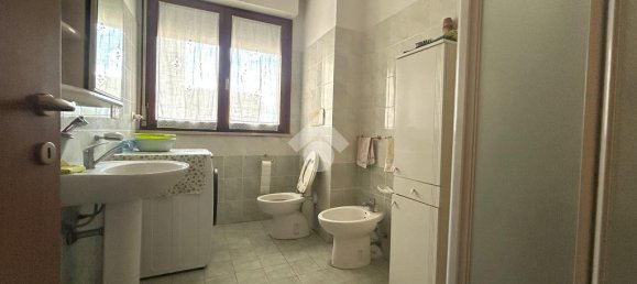 1 bedroom Apartment in Arezzo, Italy No. 272084 8