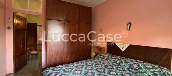 3 bedrooms House in Lucca, Italy No. 302382 27