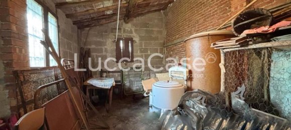 3 bedrooms House in Lucca, Italy No. 302382 44