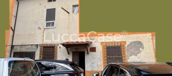 3 bedrooms House in Lucca, Italy No. 302382 47