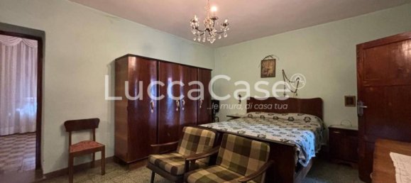 3 bedrooms House in Lucca, Italy No. 302382 23