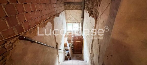 3 bedrooms House in Lucca, Italy No. 302382 39