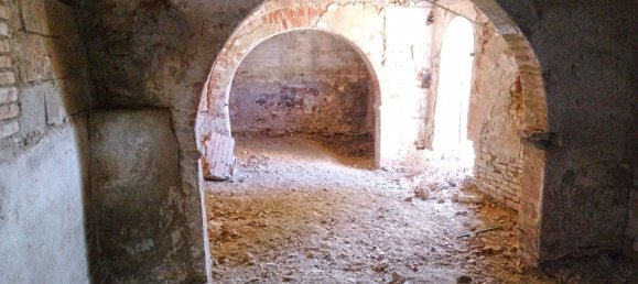 Bâtiment à Foiano della Chiana, Italy 210m² No. 323374 4