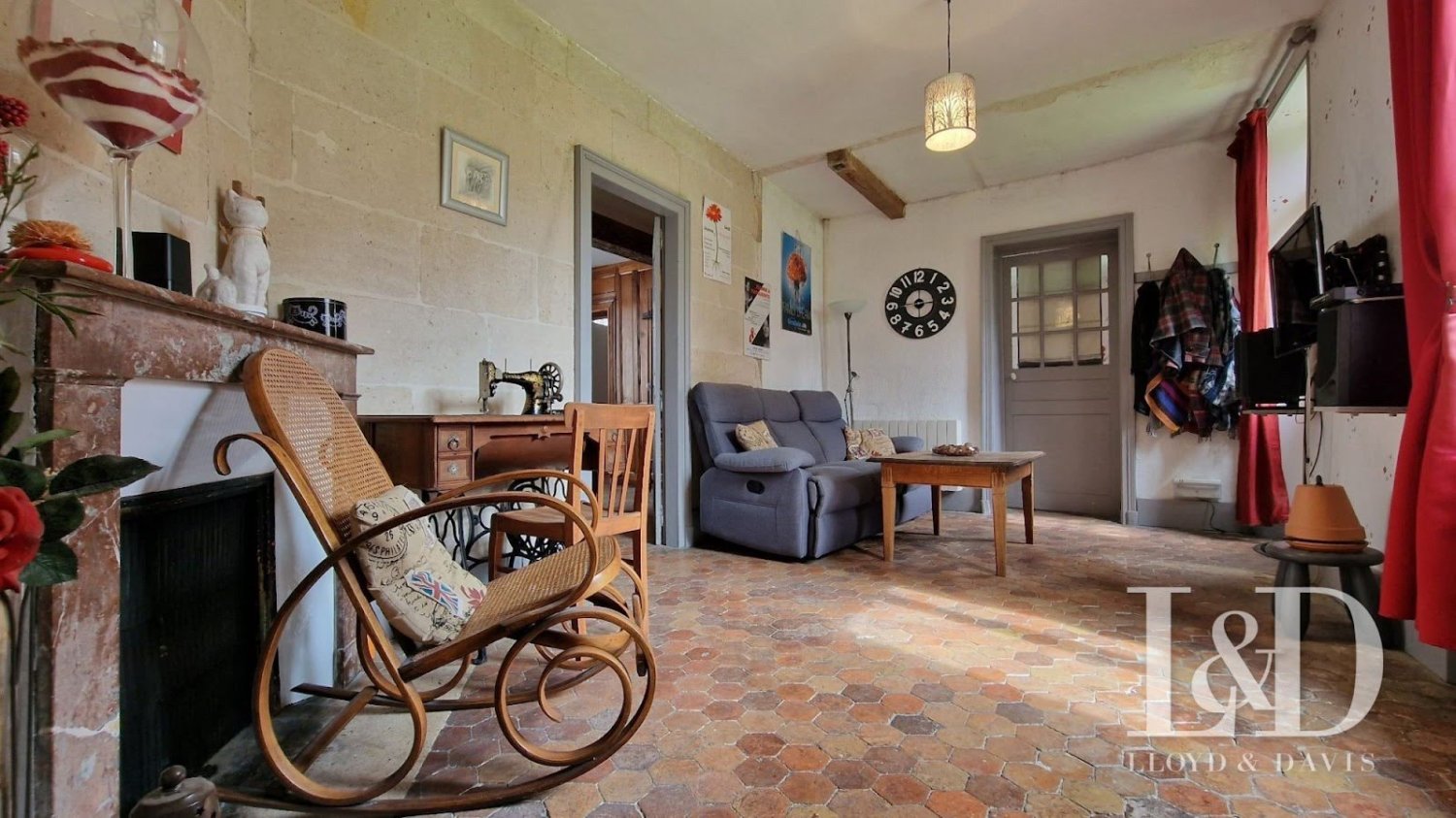 4 bedrooms House in Soissons, France No. 223119