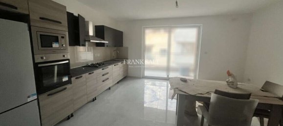 3 bedrooms Apartment in Zejtun, Malta No. 8226 2