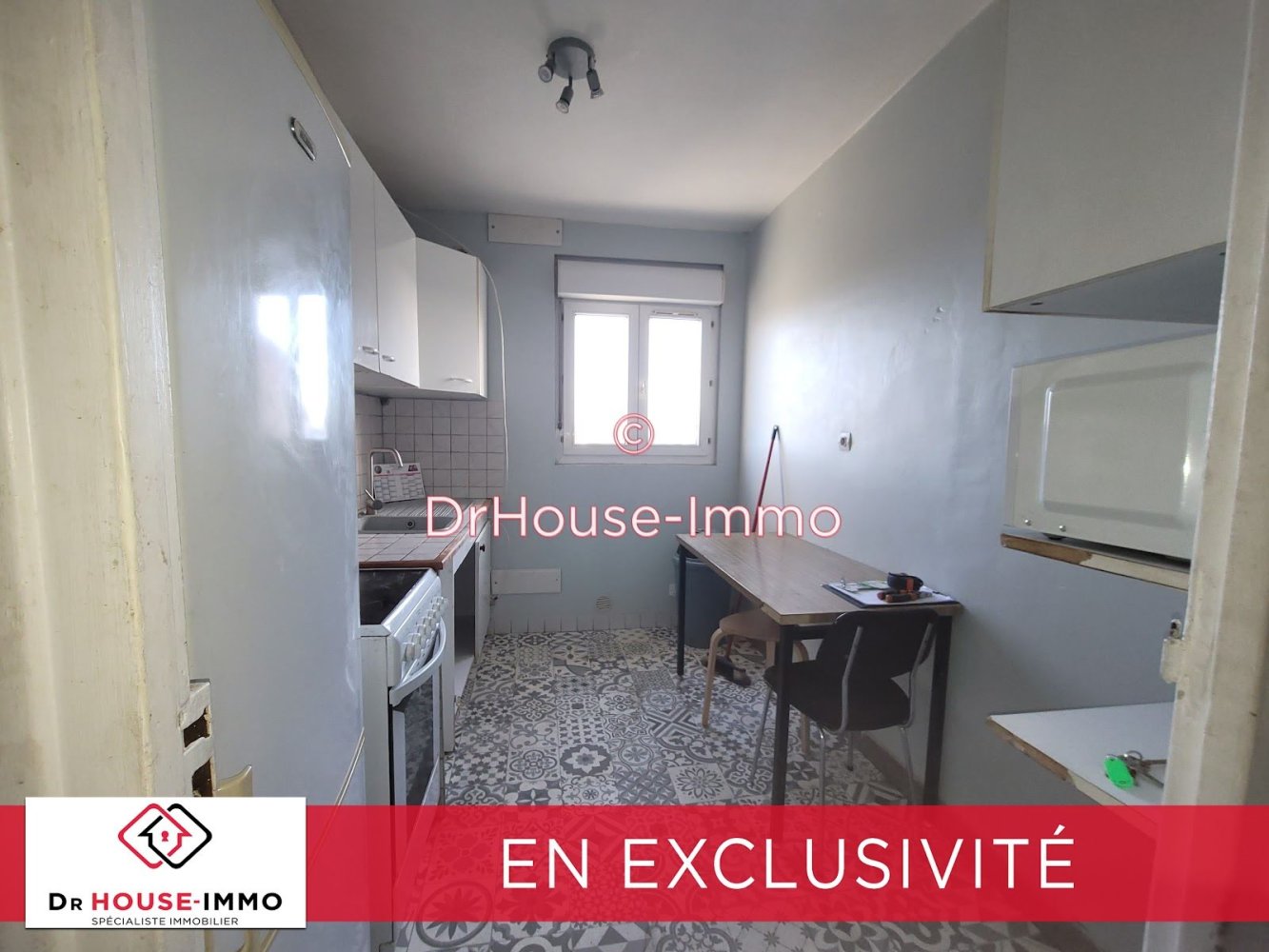 3 bedrooms Apartment in Reims, France No. 48782