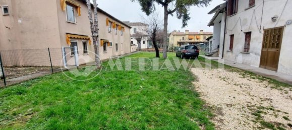 2 bedrooms House in Teglio Veneto, Italy No. 147665 4